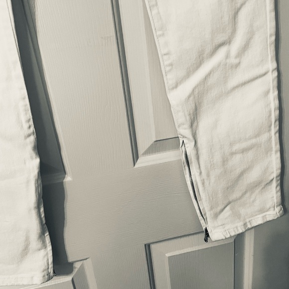 Men’s white Skinny Fashion Nova jeans - Picture 4 of 6